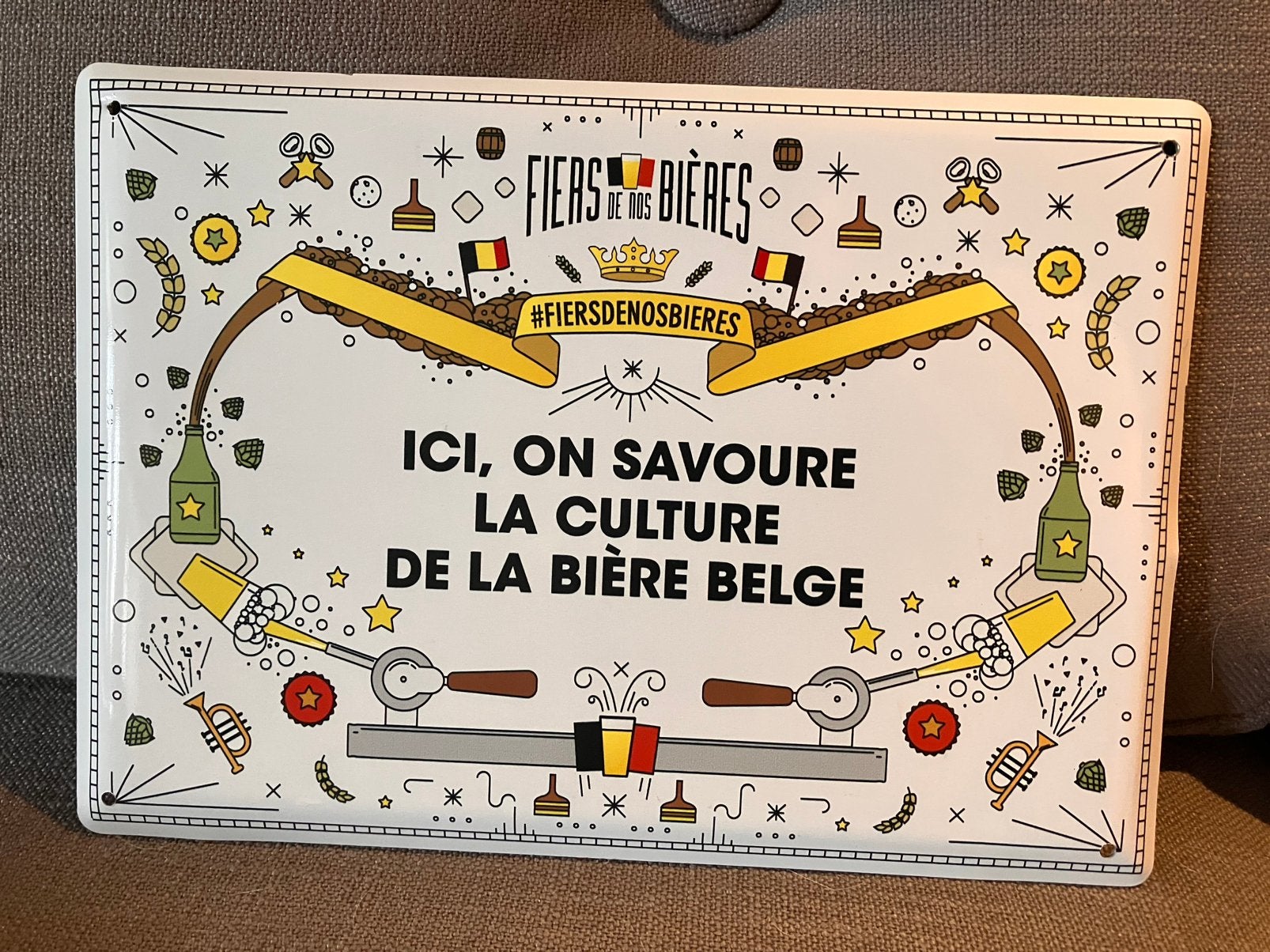 Reclamebord Belgische bieren geen emaille bord bier unesco, Verzamelen, Ophalen of Verzenden, Zo goed als nieuw, Reclamebord, Plaat of Schild