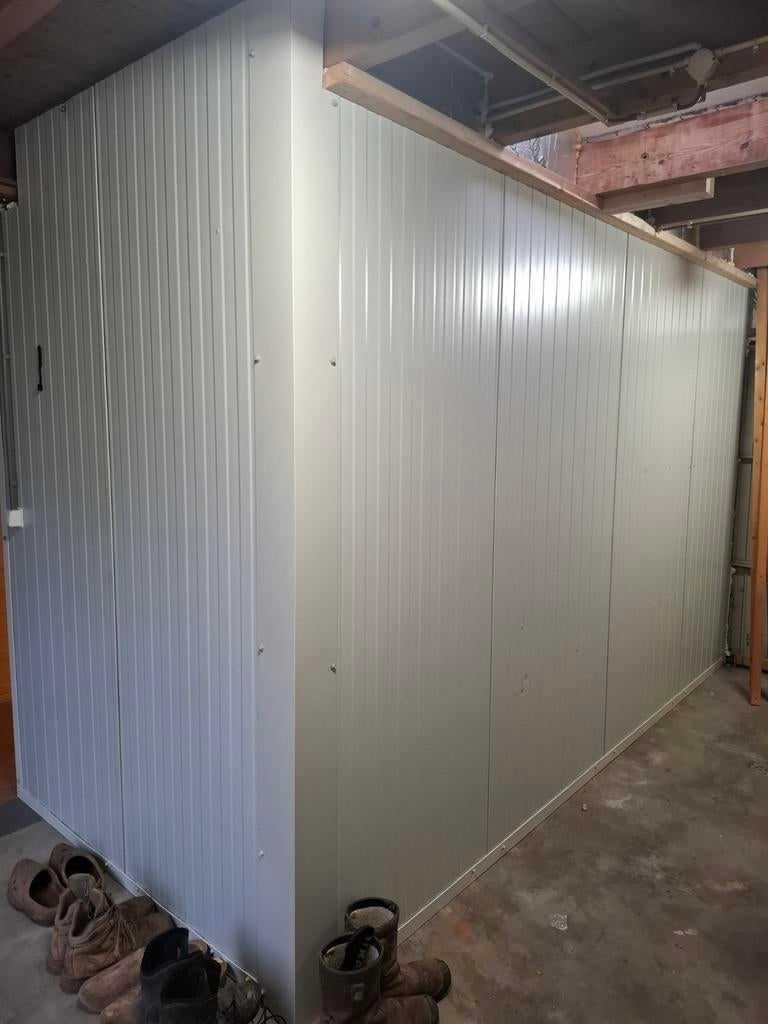 Sandwich wandpanelen 10 cm isolatie, Ophalen