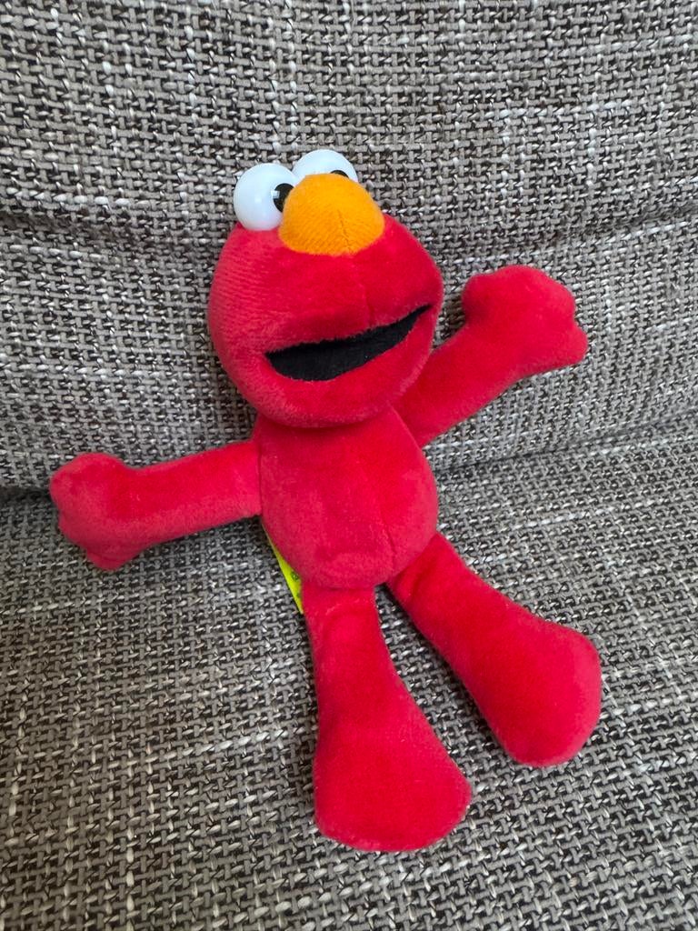 Elmo Knuffel Sesamstraat - Zo goed als nieuw, Kinderen en Baby's, Speelgoed | Knuffels en Pluche, Overige merken, Overige karakters