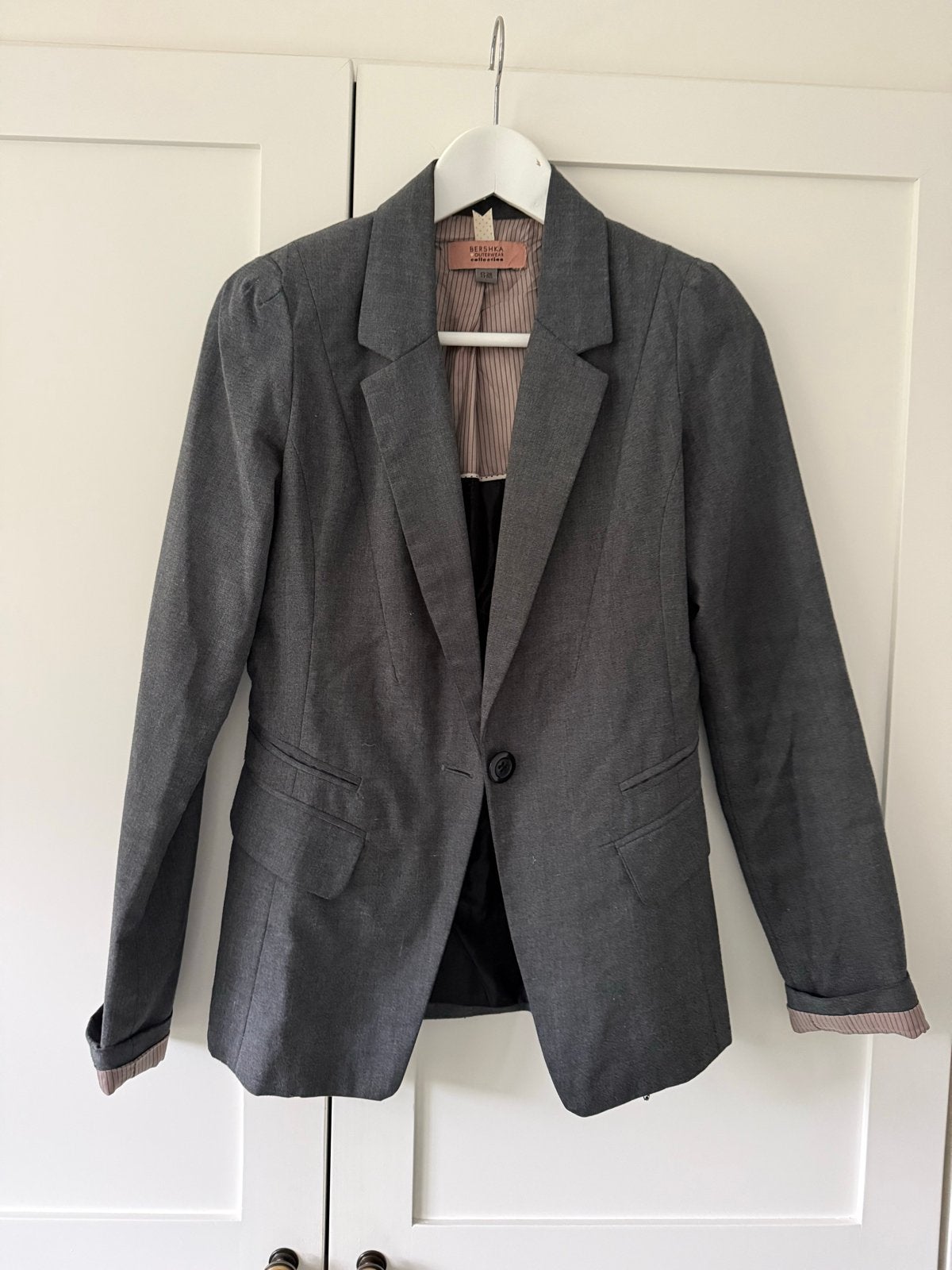 Bershka Grijs Jasje blazer Maat S, Kleding | Dames, Ophalen of Verzenden, Zo goed als nieuw, Jasje, Maat 36 (S)