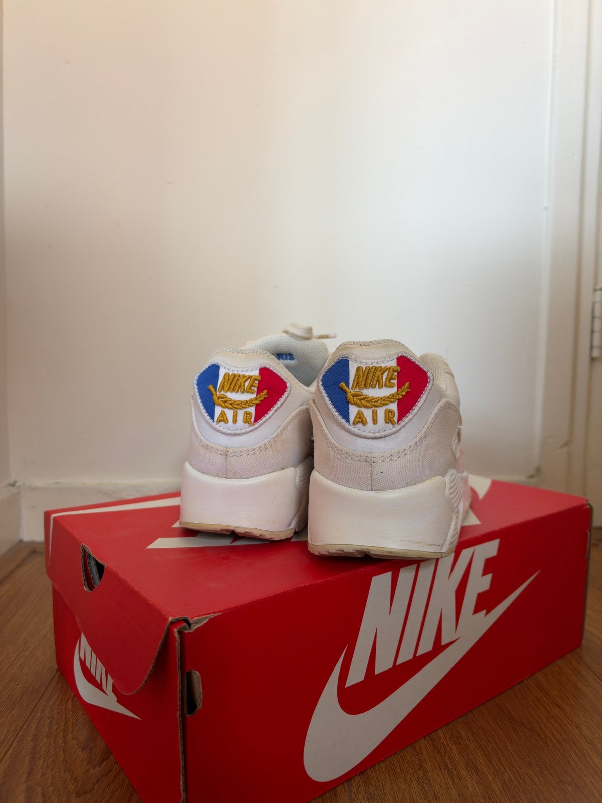 Nike Air Max 90 City Pack 'Paris', Ophalen, Wit, Sneakers of Gympen, Zo goed als nieuw