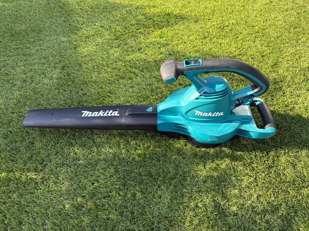bladblazer Makita UB0801 - 1650 watt, Tuin en Terras, Ophalen, Gebruikt, Met opvangzak, Handgedragen