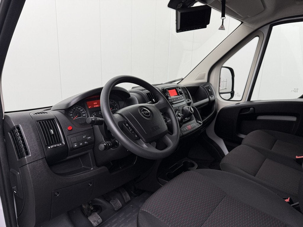 Opel Movano 140PK Bakwagen | Laadklep | 1046Kg Laden | Camer, Auto's, Bestelauto's, Gebruikt, Euro 6, 2500 kg, Wit