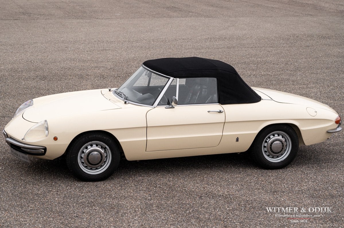 Alfa Romeo Spider 1300 Junior Duetto (bj 1969), Auto's, Alfa Romeo, Gebruikt, Zwart, 4 cilinders, Cabriolet