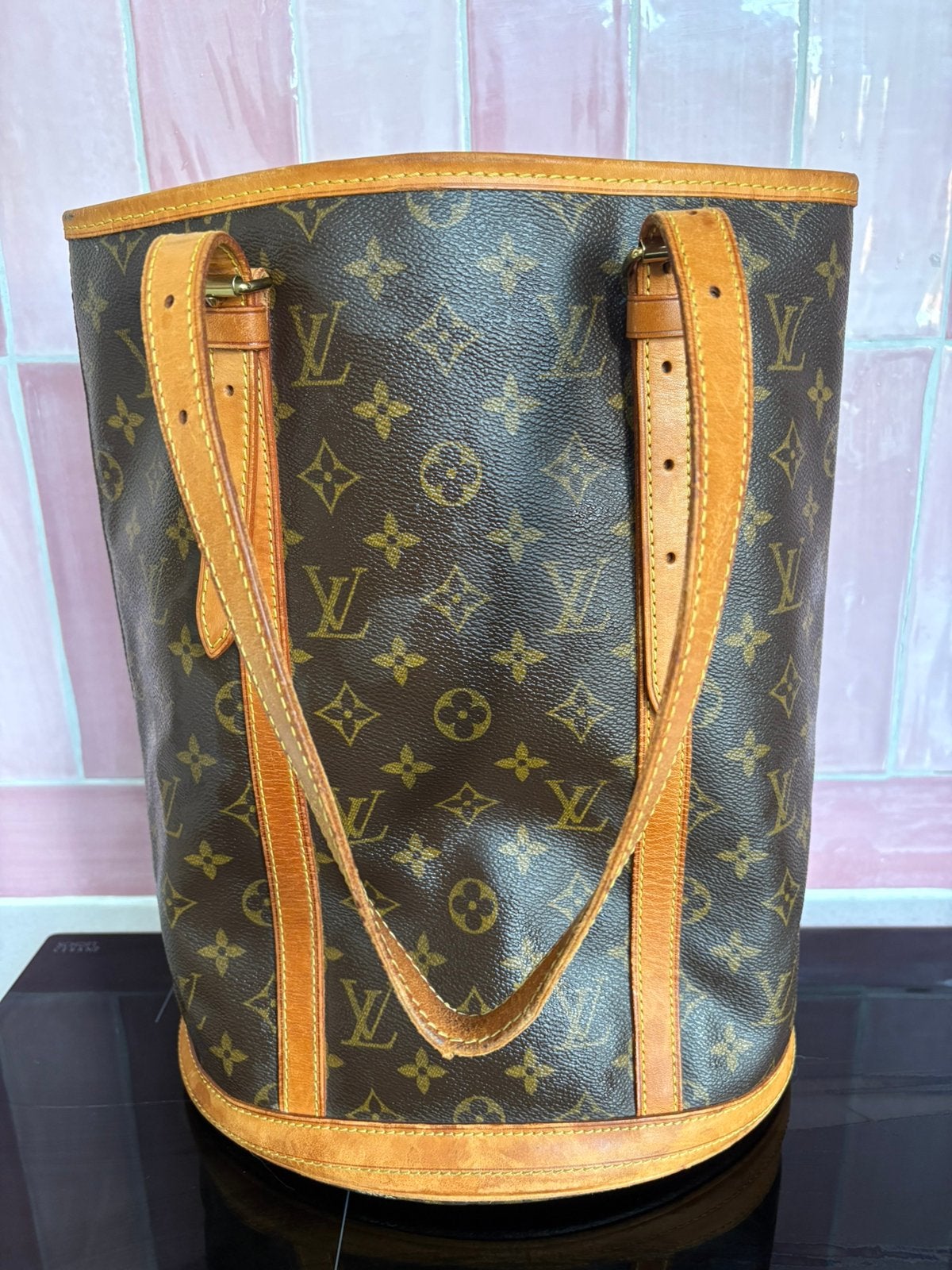 *** Louis Vuitton Bucket Bag ***, Ophalen of Verzenden, Gebruikt, Bruin, Overige typen