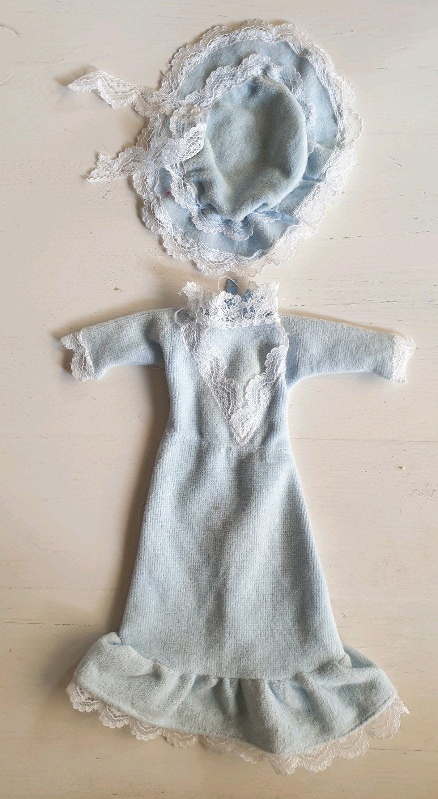 barbie, Sindy of Fleur jurk en hoed, Ophalen of Verzenden, Kleertjes
