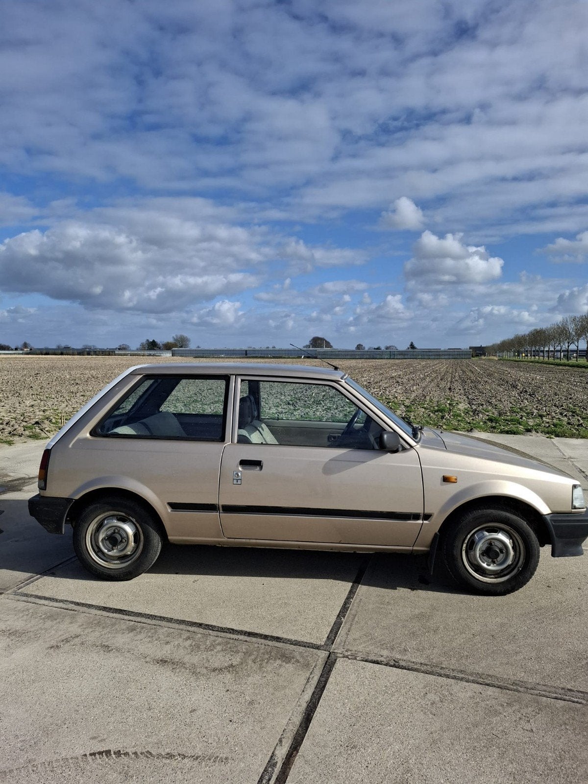 oldtimer auto's Nette Japanse   Daihatsu charade 1.0 3, Particulier, Te koop