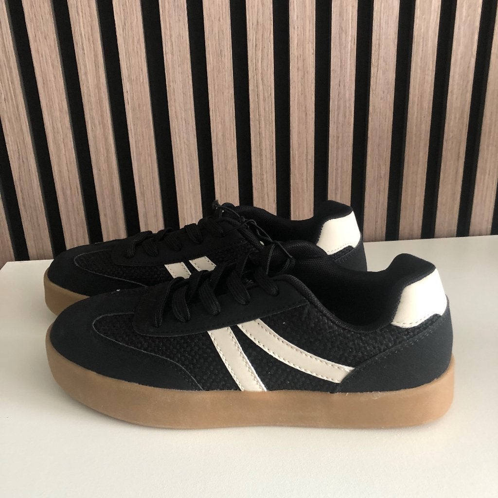 Retro sneakers 38, Verzenden, Zwart, Nieuw, Sneakers of Gympen
