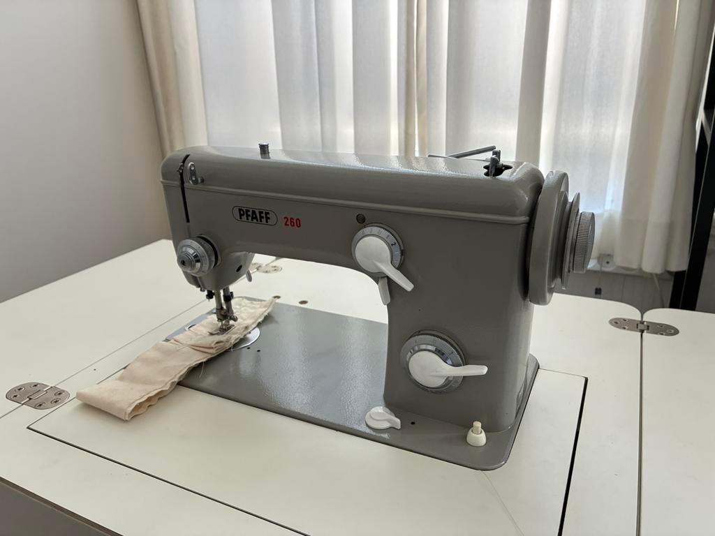 Pfaff 260, Hobby en Vrije tijd, Naaimachines en Toebehoren, Ophalen of Verzenden, Gebruikt, Naaimachine, Pfaff