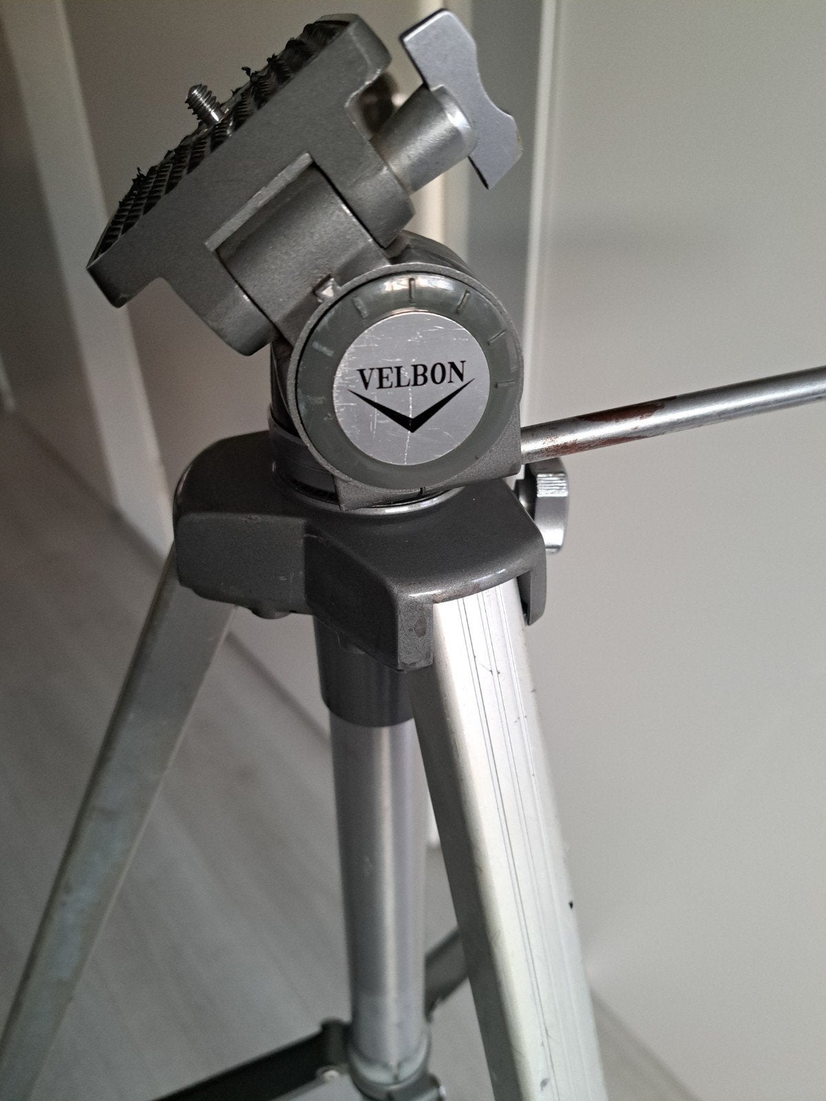 Velbon statief, Ophalen, Driepoot