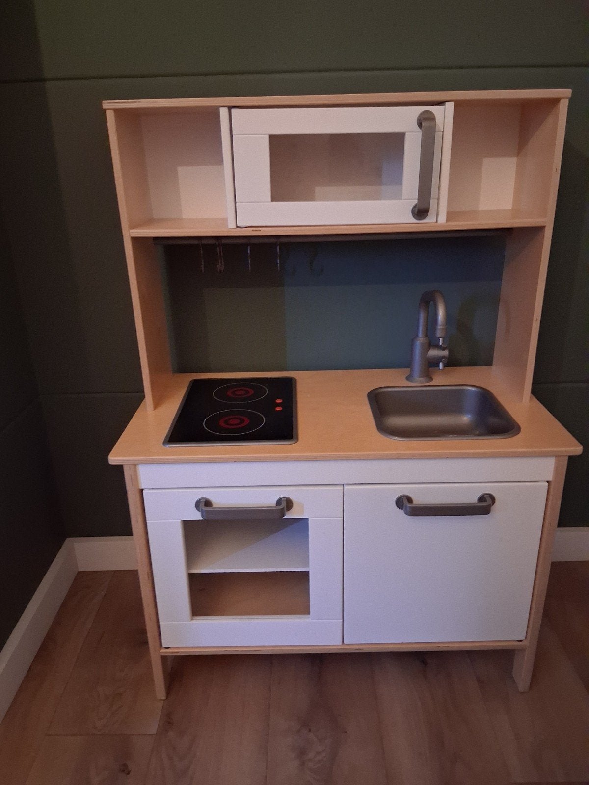 Ikea speelkeuken, Ophalen