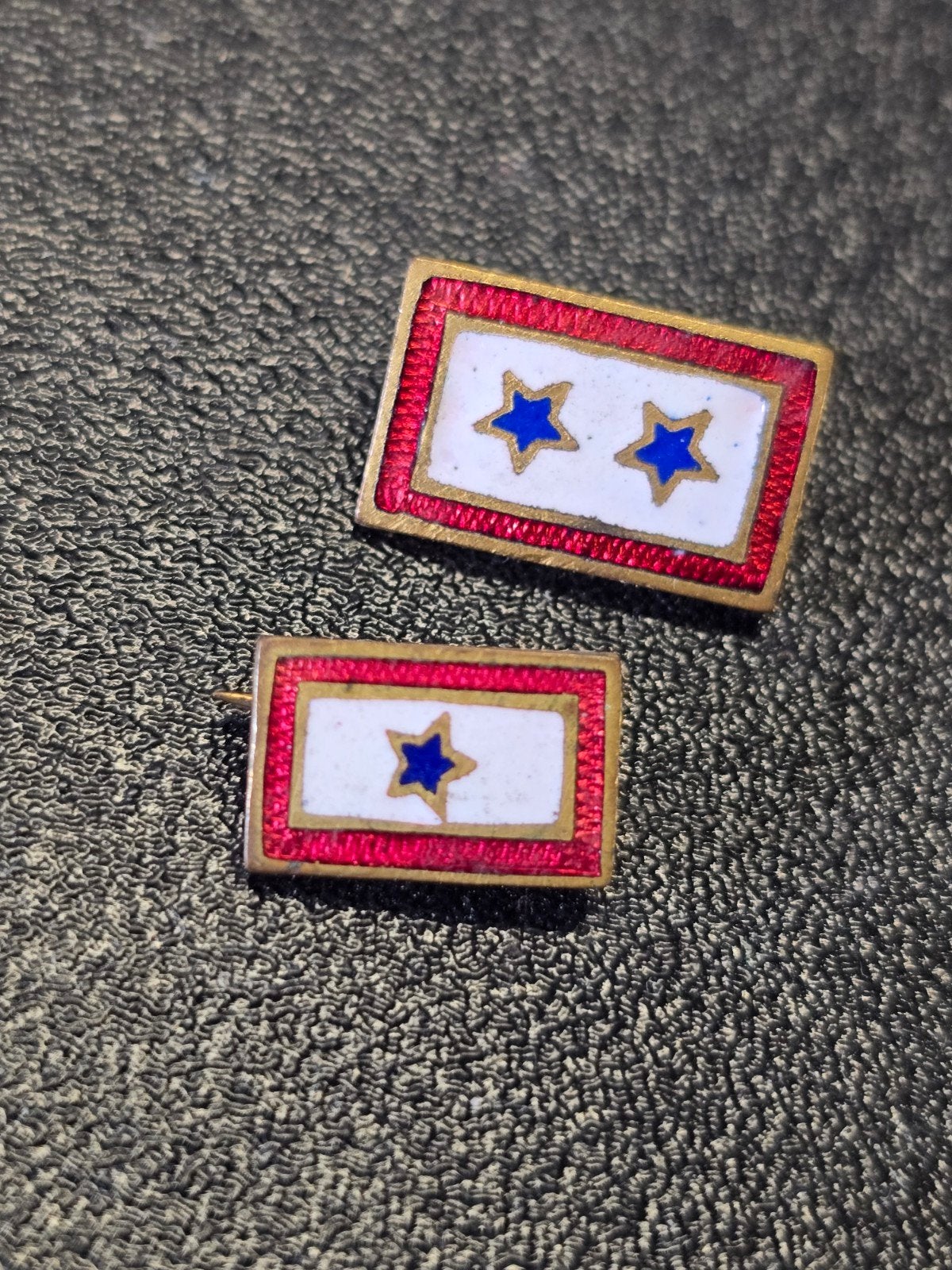 WWII US  metal "son in service" 1 & 2 star, Verzamelen, Ophalen of Verzenden, Amerika, Embleem of Badge