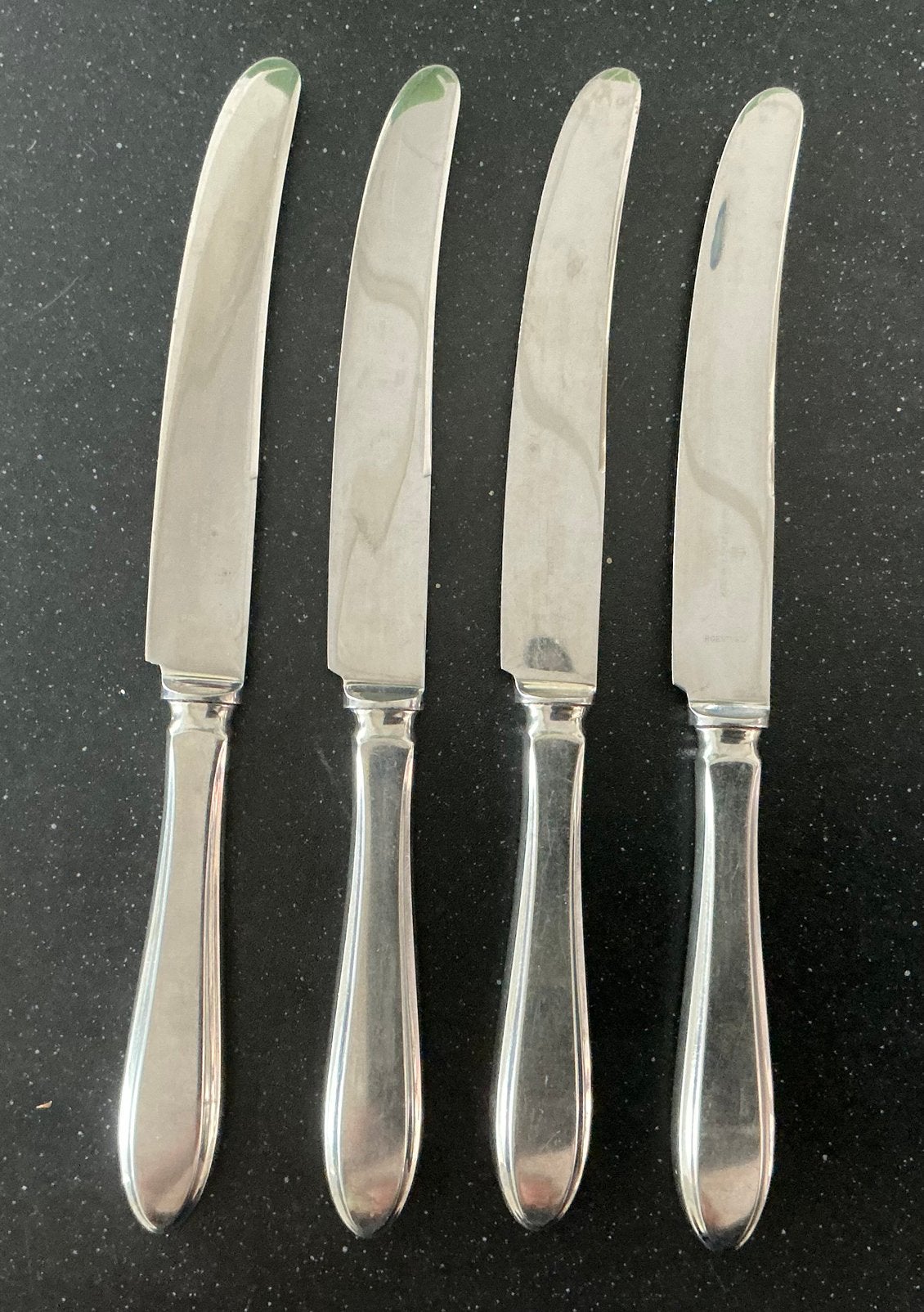 Van Kempen en Begeer Grote Dinermessen Puntfilet Hol heft, Antiek en Kunst, Antiek | Bestek, Ophalen of Verzenden