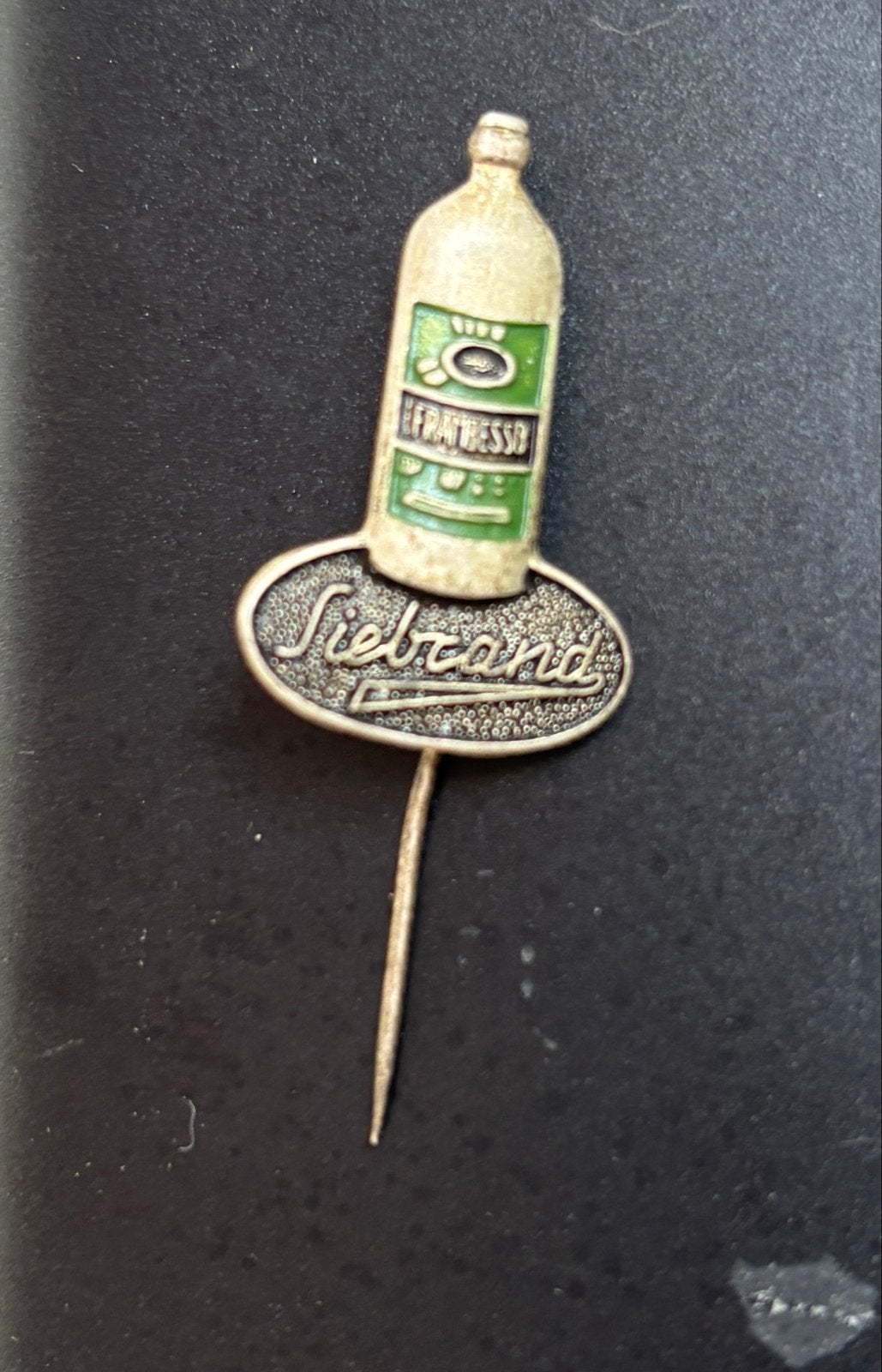 Vintage Siebrand Frathesso flesje speldje, Ophalen of Verzenden, Gebruikt