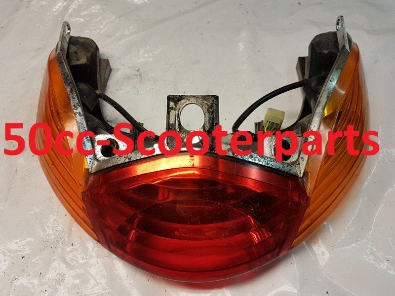 Achterlicht Honda Chiocciola Nes 125 Gebruikt 33701-KGF-900, Ophalen of Verzenden