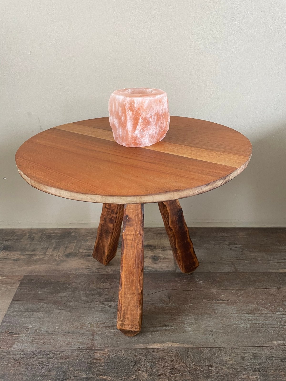 Licht ovale bijzettafel van teak en eikenhout, Huis en Inrichting, Ophalen, Minder dan 45 cm, Gebruikt, Ovaal