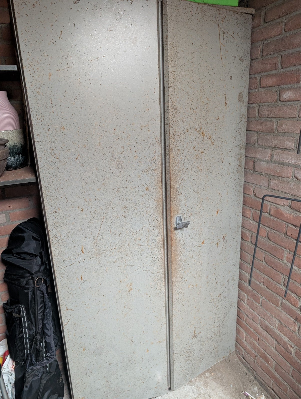 Metalen kast met planken - moet weg voor 28 oktober, Ophalen, Gebruikt
