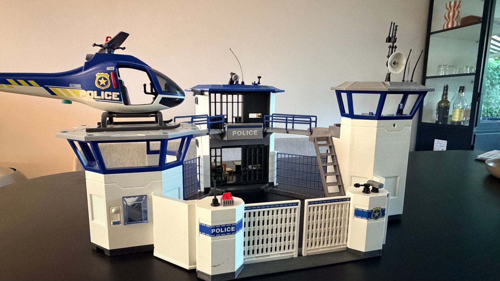Playmobil City Action Politiebureau met Helikopter 6872, Ophalen, Gebouw, Complete set, Zo goed als nieuw