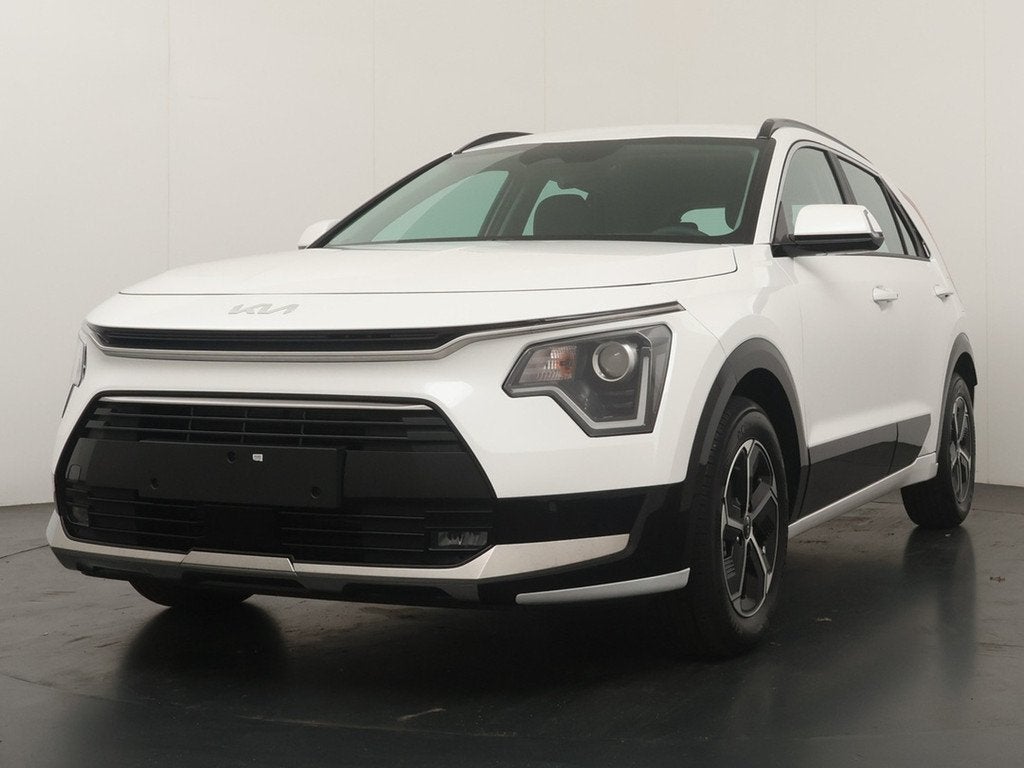 Kia Niro 1.6 GDi Hybrid DynamicLine - €5.000, voordeel Nav, Auto's, Kia, 1374 kg, Zwart, Leder en Stof, Wit