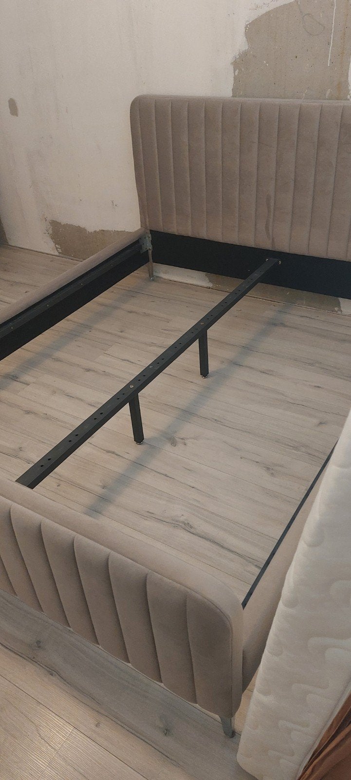 Bedombouw velvet 160x200 kleur taupe, Ophalen, Tweepersoons, 160 cm