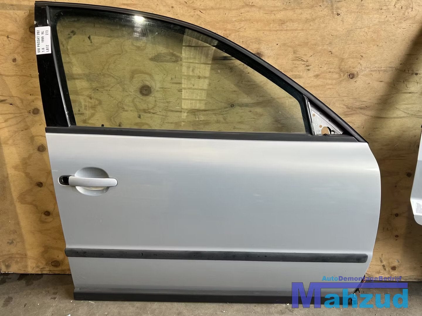 VOLKSWAGEN PASSAT 3B2 Grijs LB7Z Rechts voor deur portier, Gebruikt, Volkswagen AG, Volkswagen, Deur