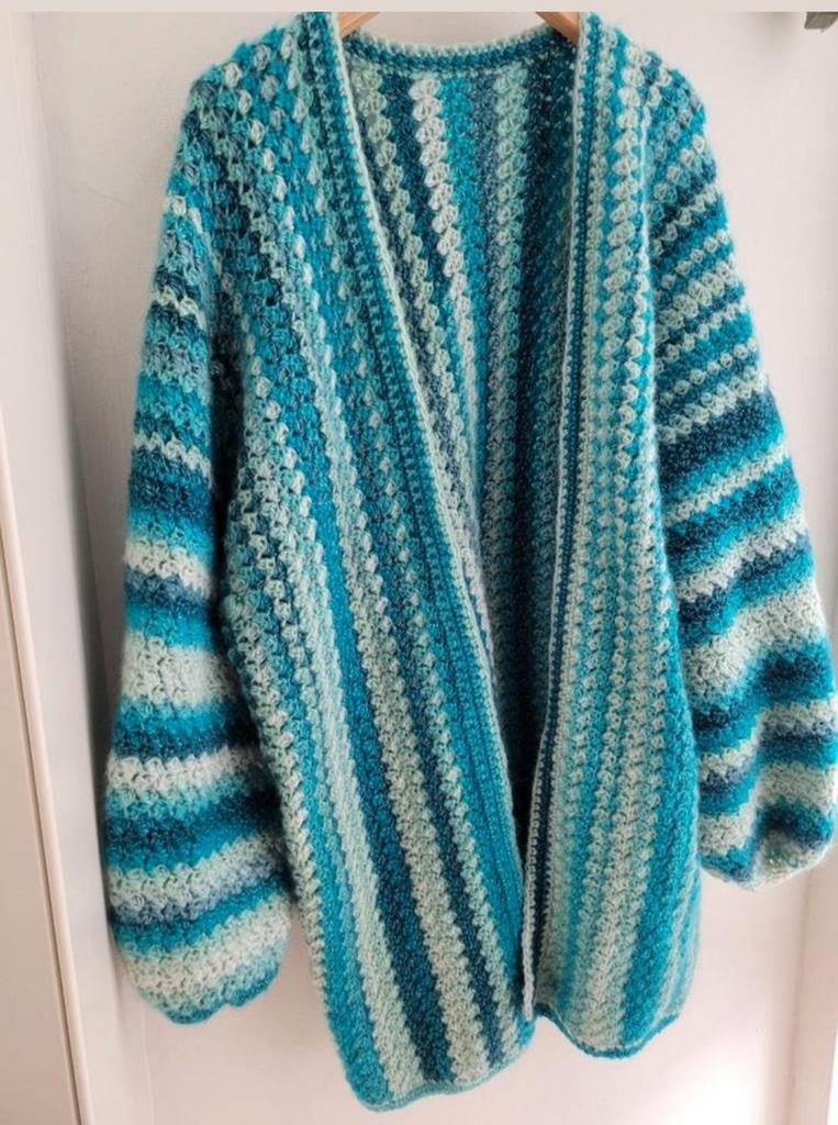 Prachtig gehaakt vest. Nieuw. Uniek., Ophalen of Verzenden, Nieuw, Maat 38/40 (M), Blauw