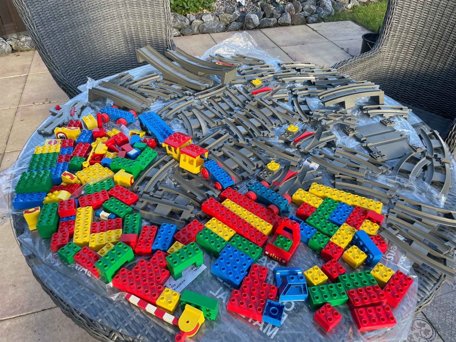 Grote partij LEGO Duplo trein met rails en blokken, Gebruikt, Ophalen of Verzenden, Duplo, Complete set