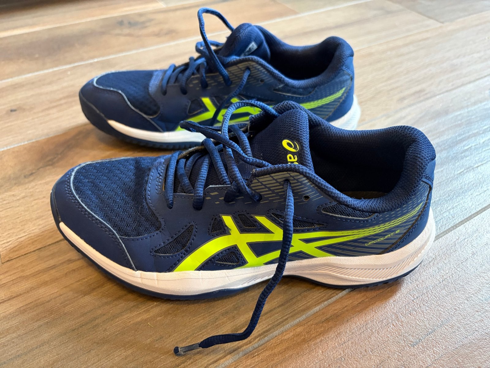 Asics Sportschoenen Indoor - Maat 39,5, Ophalen of Verzenden, Zo goed als nieuw