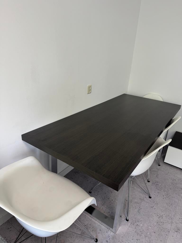 Moderne eettafel donkerbruin met metalen onderstel 90x200, Huis en Inrichting, Tafels | Eettafels, Zo goed als nieuw, 150 tot 200 cm