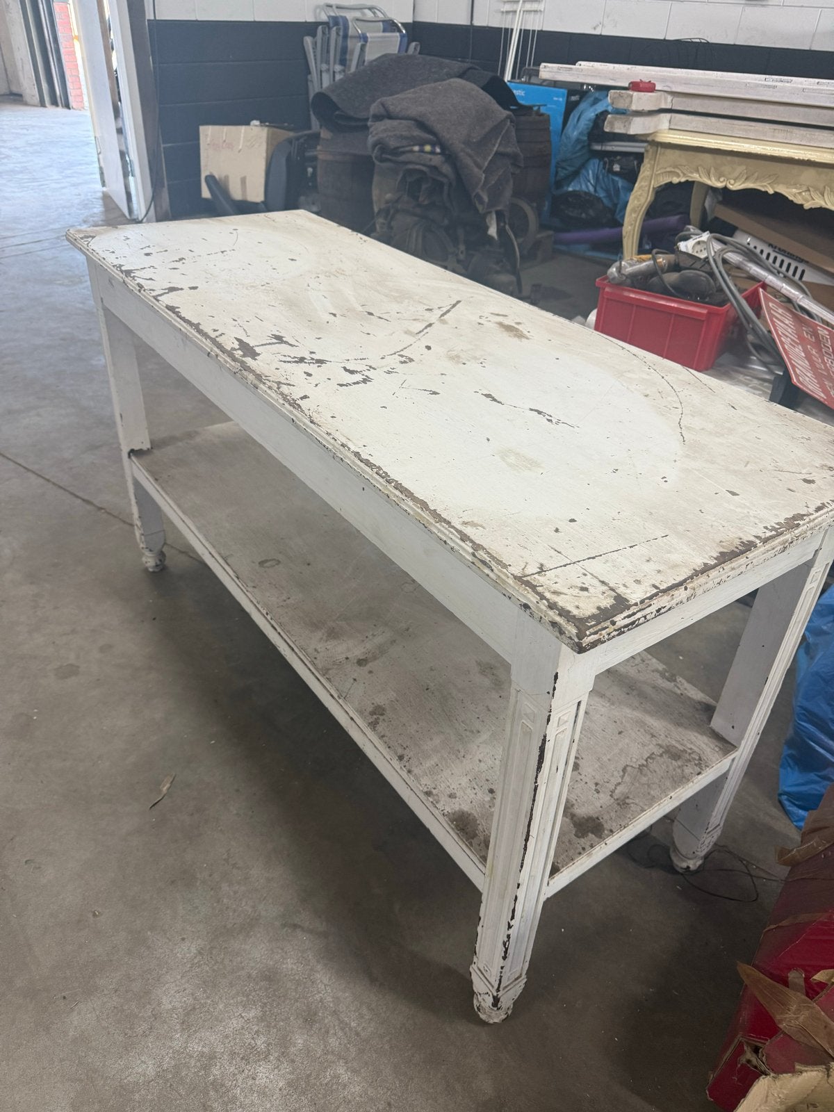 Vintage Witte Werkbank/Tafel met Opbergplank, Ophalen