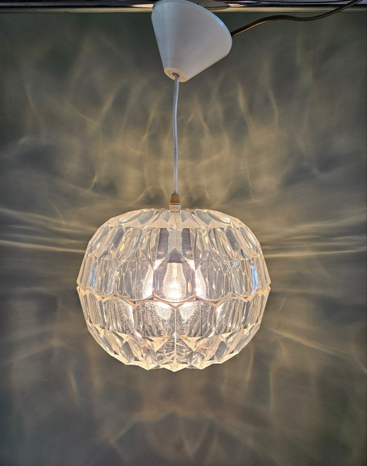 Vintage Space Age Hanglamp - Kristalhelder Design, Ophalen of Verzenden, Gebruikt, Kunststof, E27 (groot)