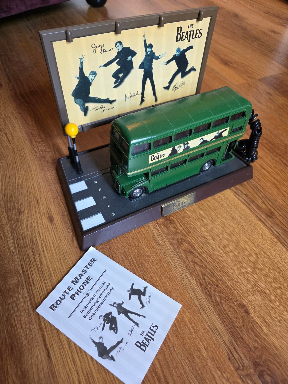 Vintage The Beatles Route Master Phone - Groene Dubbeldekker, Ophalen of Verzenden, Zo goed als nieuw