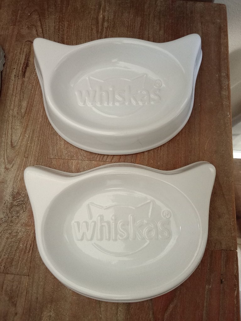 Whiskas voerbak 2x, Dieren en Toebehoren, Ophalen, Zo goed als nieuw