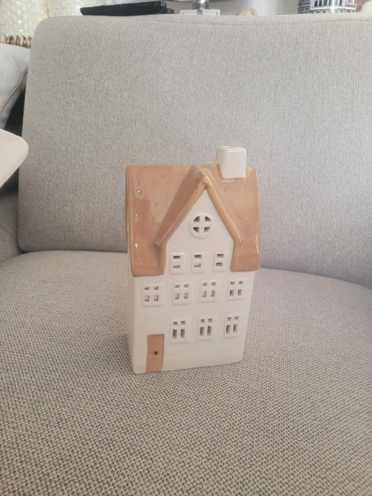 Te koop; huisje beige/bruin waxinelichthouder, deco, Beige, Waxinelichthouder, Nieuw, Ophalen of Verzenden