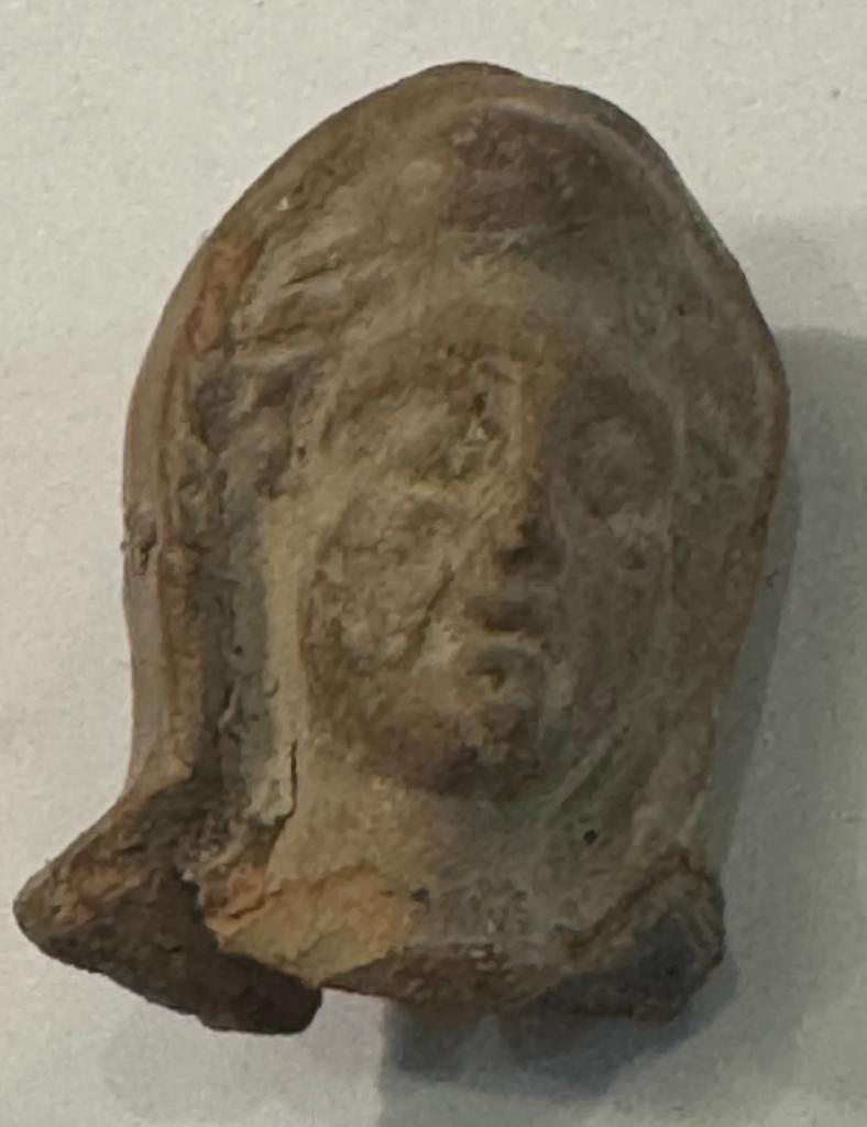 Terracotta hoofdje uit de oudheid, devotie stukje, Antiek en Kunst, Ophalen of Verzenden