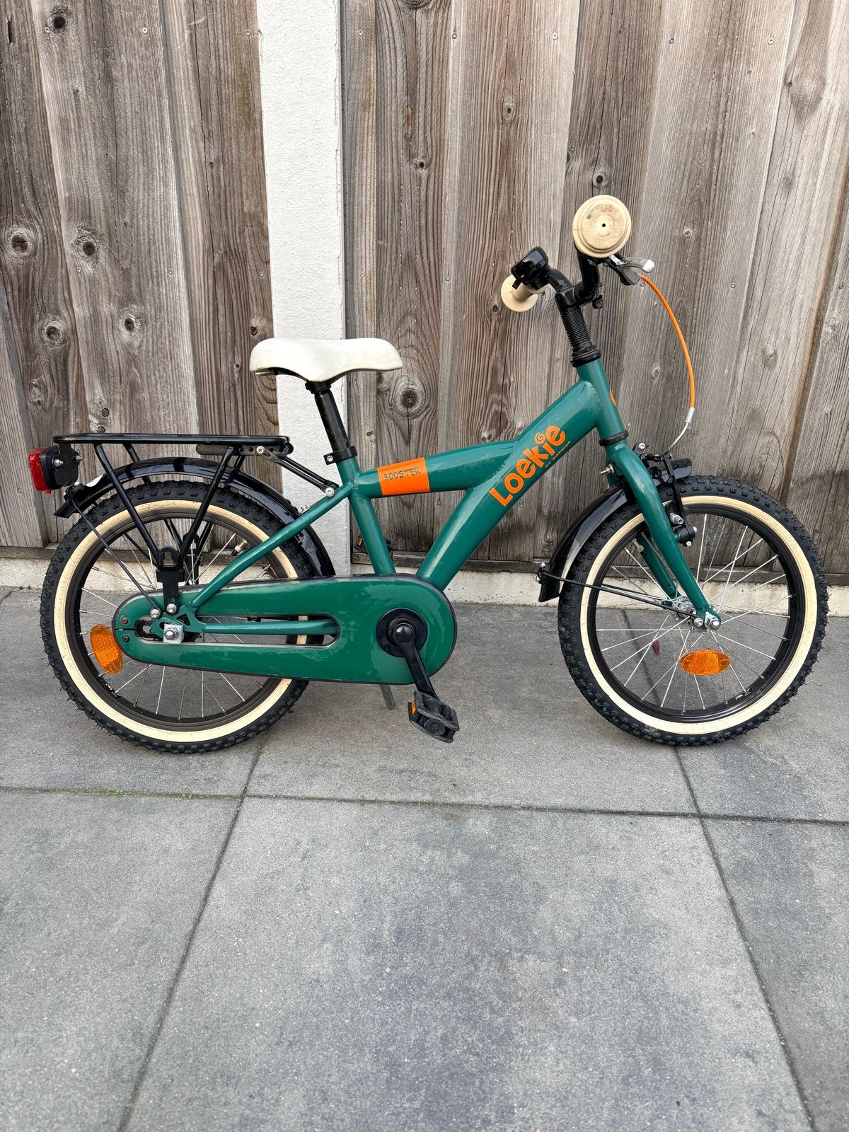 Loekie Booster Kinderfiets 16 inch, Fietsen en Brommers, Ophalen, Terugtraprem, Zijwieltjes, 16 tot 20 inch