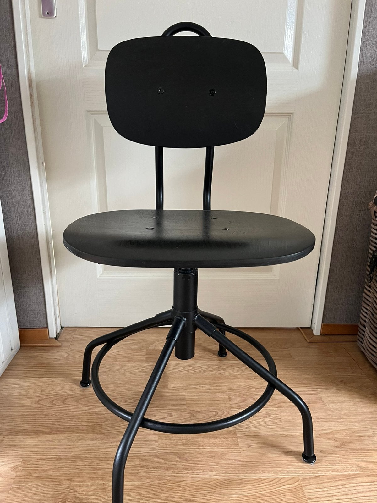 Ikea bureaustoel kullaberg, Huis en Inrichting, Bureaustoelen, Ophalen, Zo goed als nieuw, Zwart