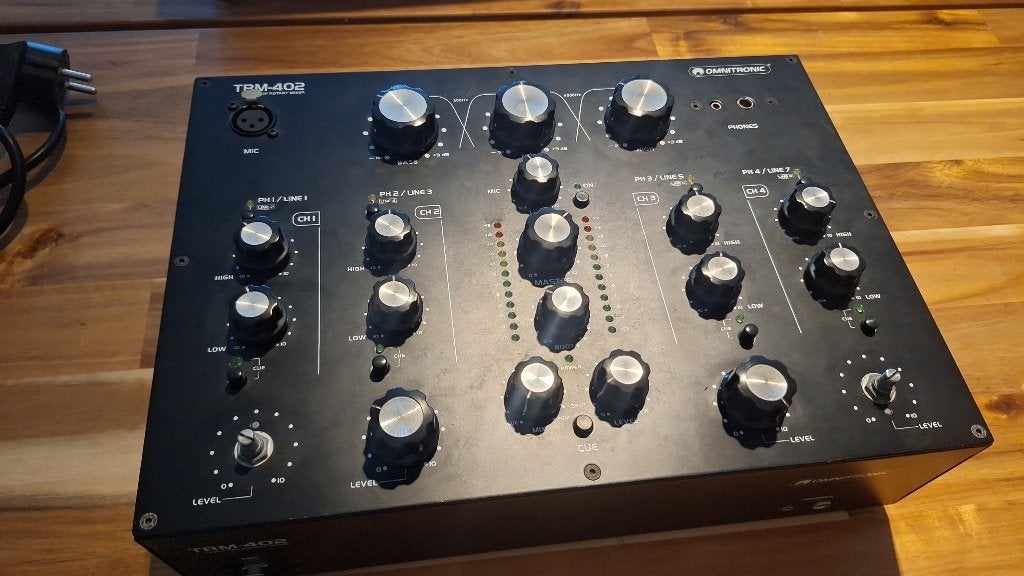 Complete DJ Setup - Technics Mk7's, Ophalen, Pitch-regelaar, Zo goed als nieuw, Platenspeler