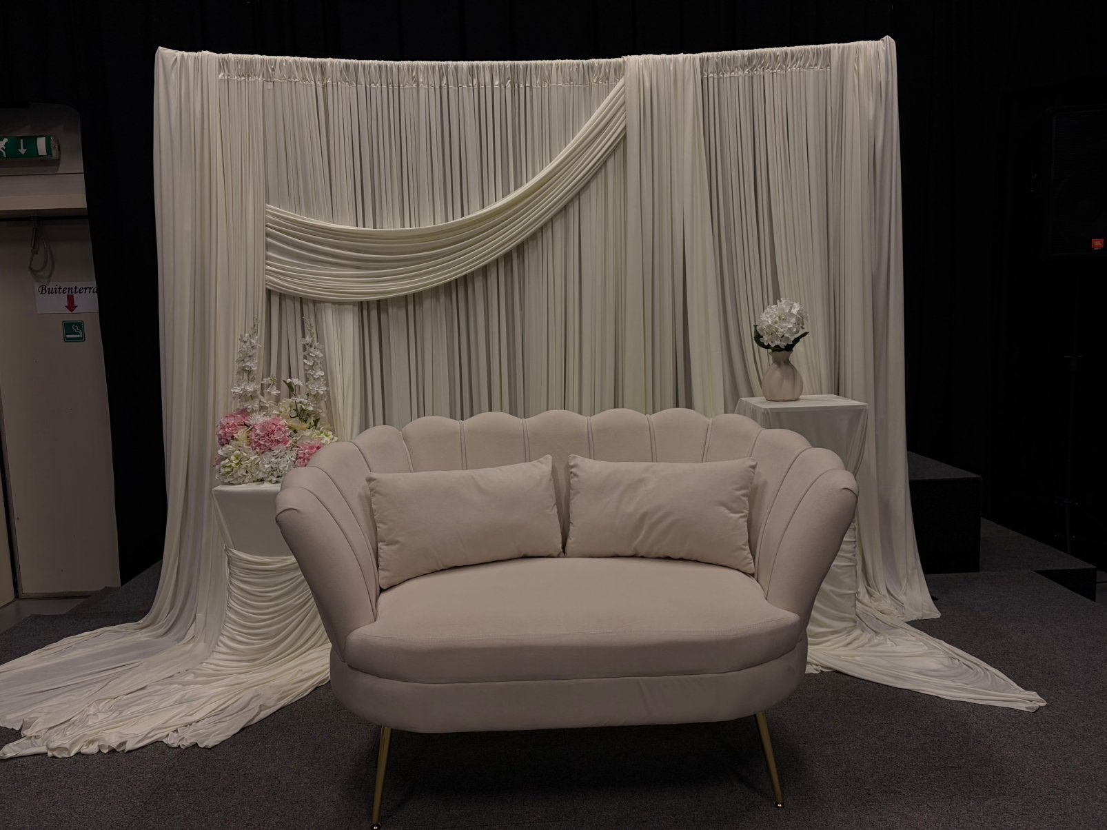 Backdrop te huur voor verloving / bruiloft, 150 tot 200 cm, Tweepersoons, 75 tot 100 cm, Ophalen of Verzenden