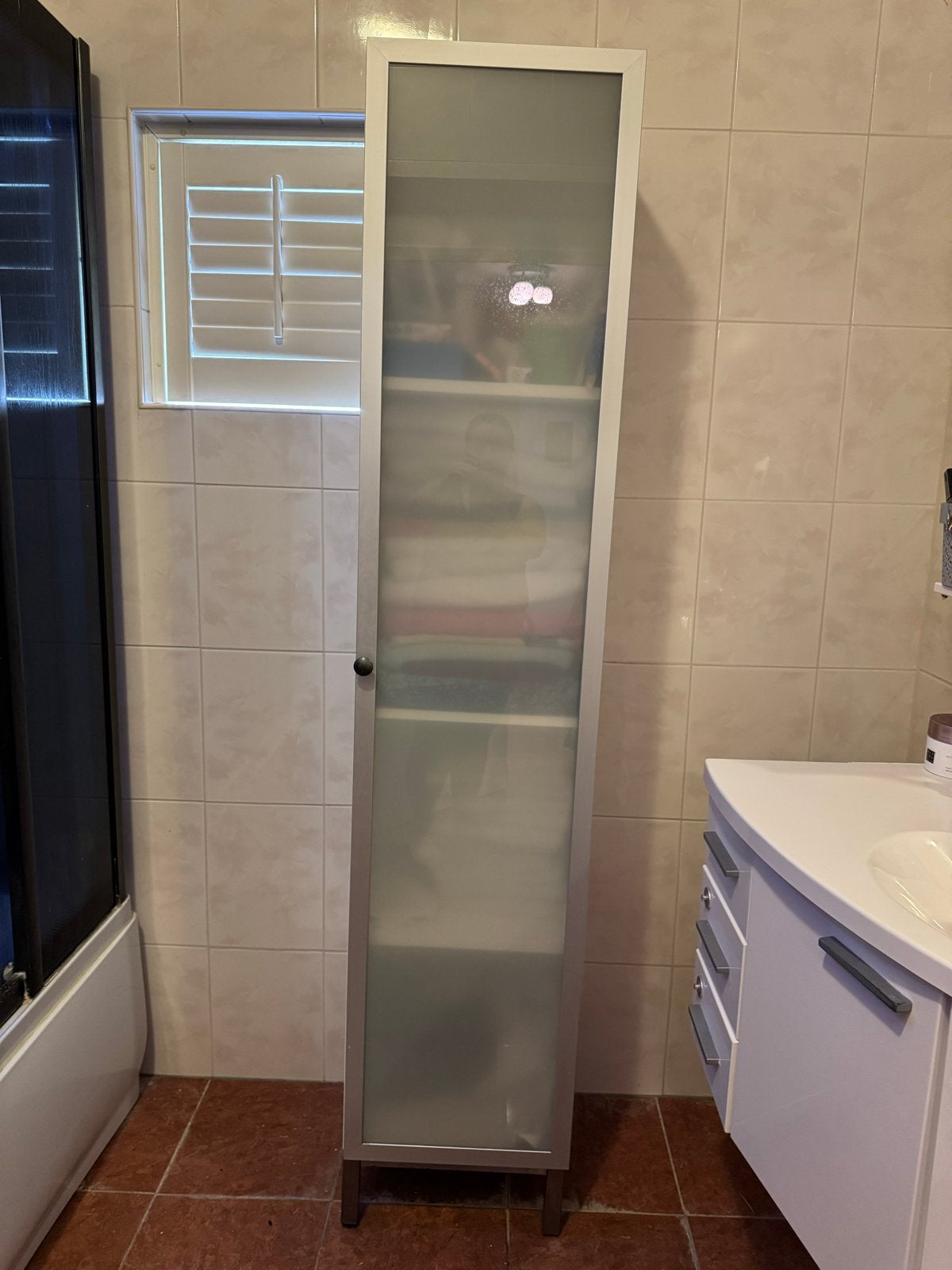 IKEA Badkamerkast 40x195x39 cm met melkglasdeur, (Half)hoge kast, Minder dan 50 cm, Gebruikt, Ophalen of Verzenden