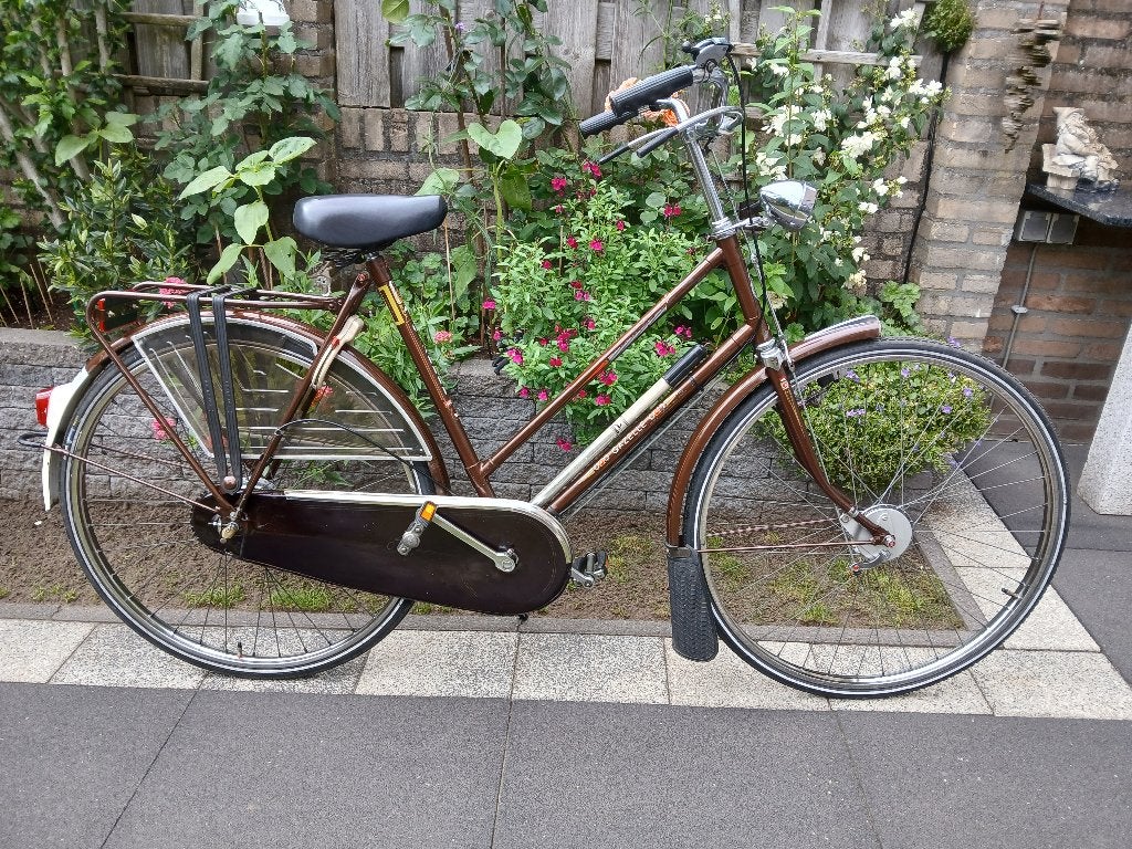 Te koop: Gazelle damesfiets met staafremmen., Ophalen, Gebruikt, Versnellingen, 56 cm of meer