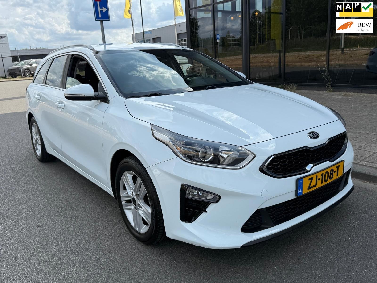 Kia Ceed Sportswagon 1.0 T-GDi DynamicLine/Navi/Camera/Carpl, Auto's, Kia, Voorwielaandrijving, Dealer onderhouden, Gebruikt, Euro 6