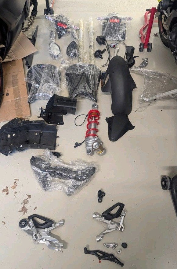 Diverse onderdelen voor een BMW S1000RR K67 2019 t/m 2024, Ophalen of Verzenden, Gebruikt