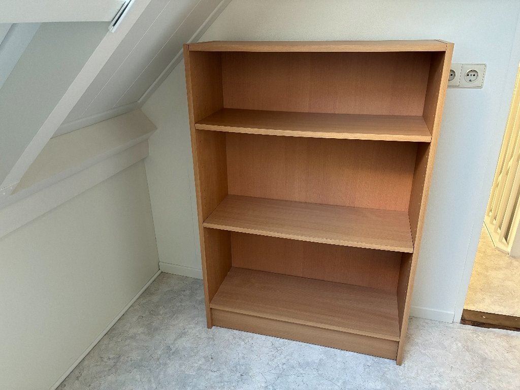 Te koop boekenkast, Ophalen, Met plank(en), 100 tot 150 cm, 50 tot 100 cm