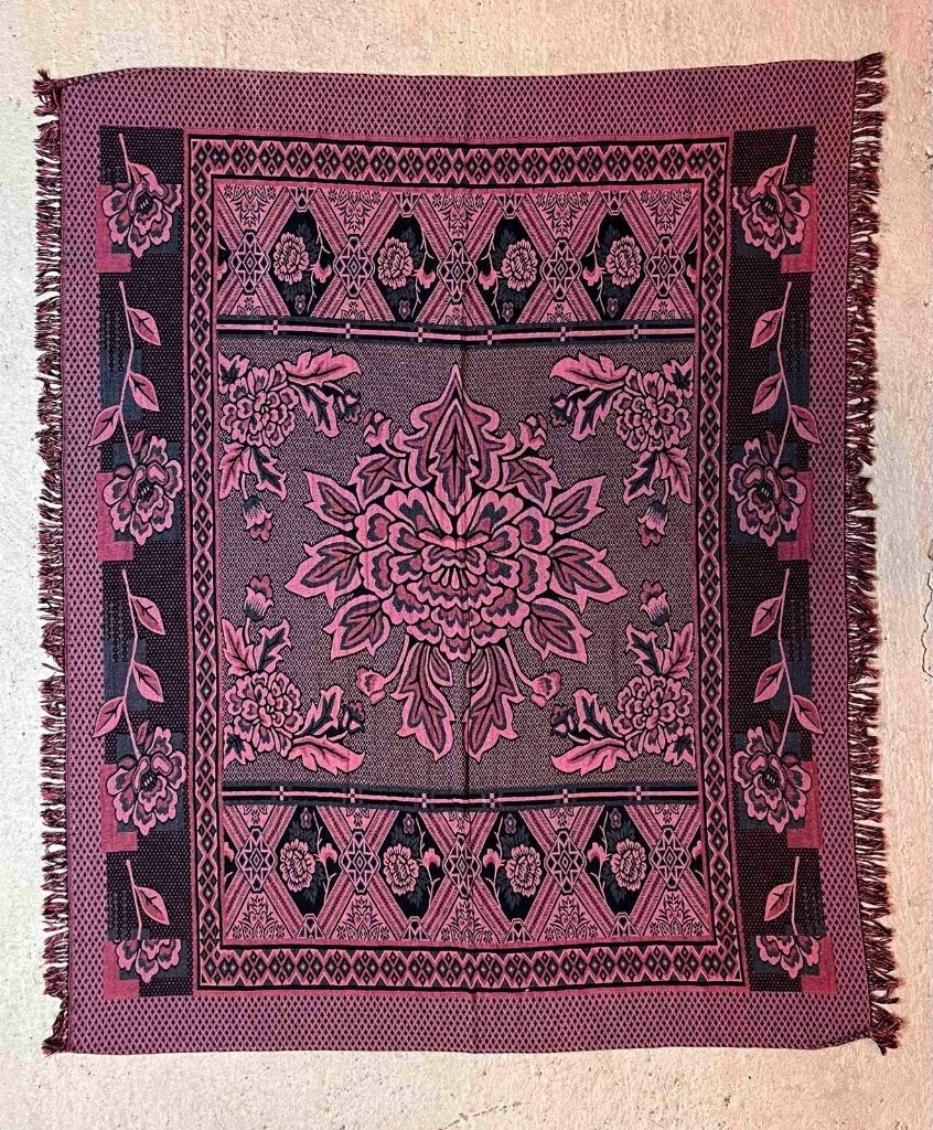 Vintage grand foulard woonkleed paars tinten 190/156 cm, Huis en Inrichting, Woonaccessoires | Plaids en Woondekens, Djt@dejuistetoon.eu