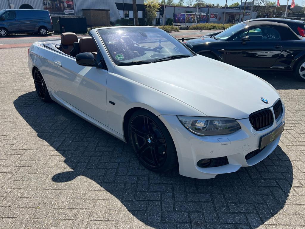 BMW 3-serie Cabrio 325i High Executive M-pakket, Auto's, BMW, Achterwielaandrijving, Gebruikt, Cabriolet, 4 stoelen