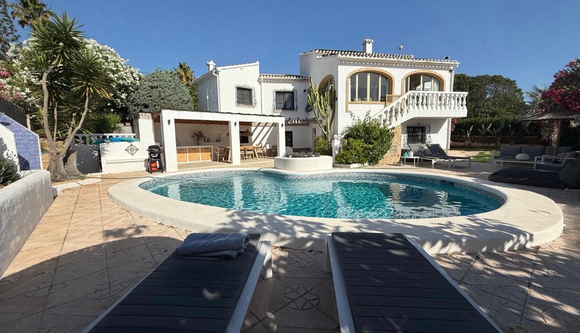 Vakantievilla Javea, Costa Blanca (15-31 aug), Vakantie, Vakantiehuizen | Spanje, 8 personen, 4 of meer slaapkamers, Wasmachine