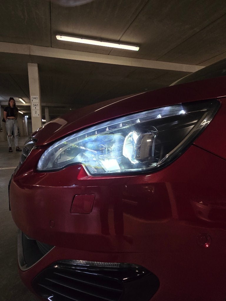 Foto 12 van Peugeot 308 1.2E-THP 96/130 5-D 2015 Rood