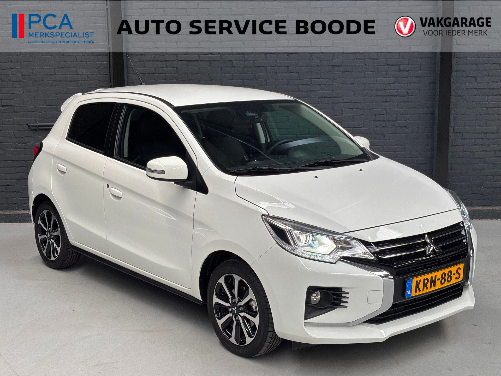 Mitsubishi Space Star 5-deurs 1.2 Instyle automaat (CVT) - c, Gebruikt, Leder en Stof, Wit, Bedrijf