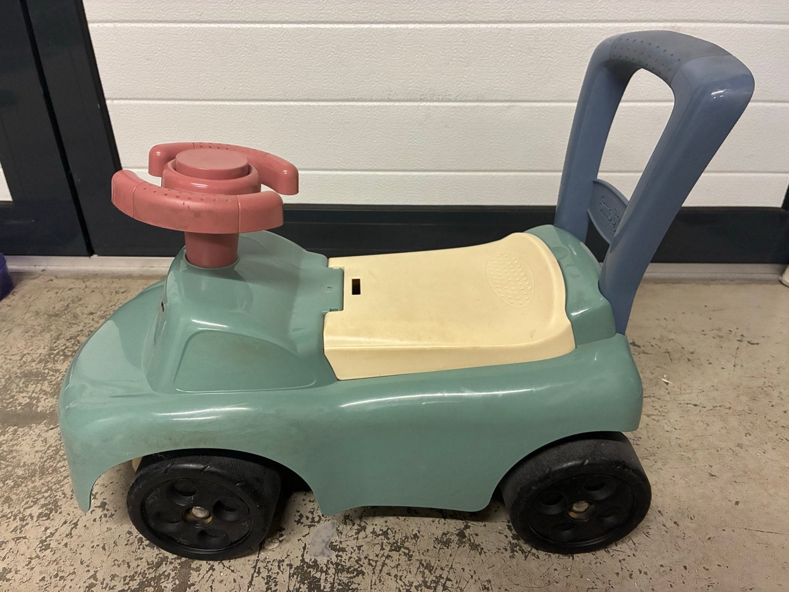 Smoby Loopauto/Loopvoertuig met Duwstang en Opbergruimte, Kinderen en Baby's, Speelgoed | Buiten | Voertuigen en Loopfietsen, Gebruikt